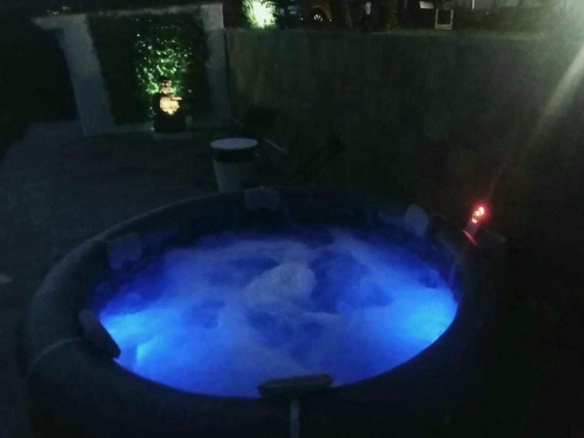 Buen Estar, Piscina, Barbacoa, Jacuzzi En Valencia Βίλα Turís Εξωτερικό φωτογραφία