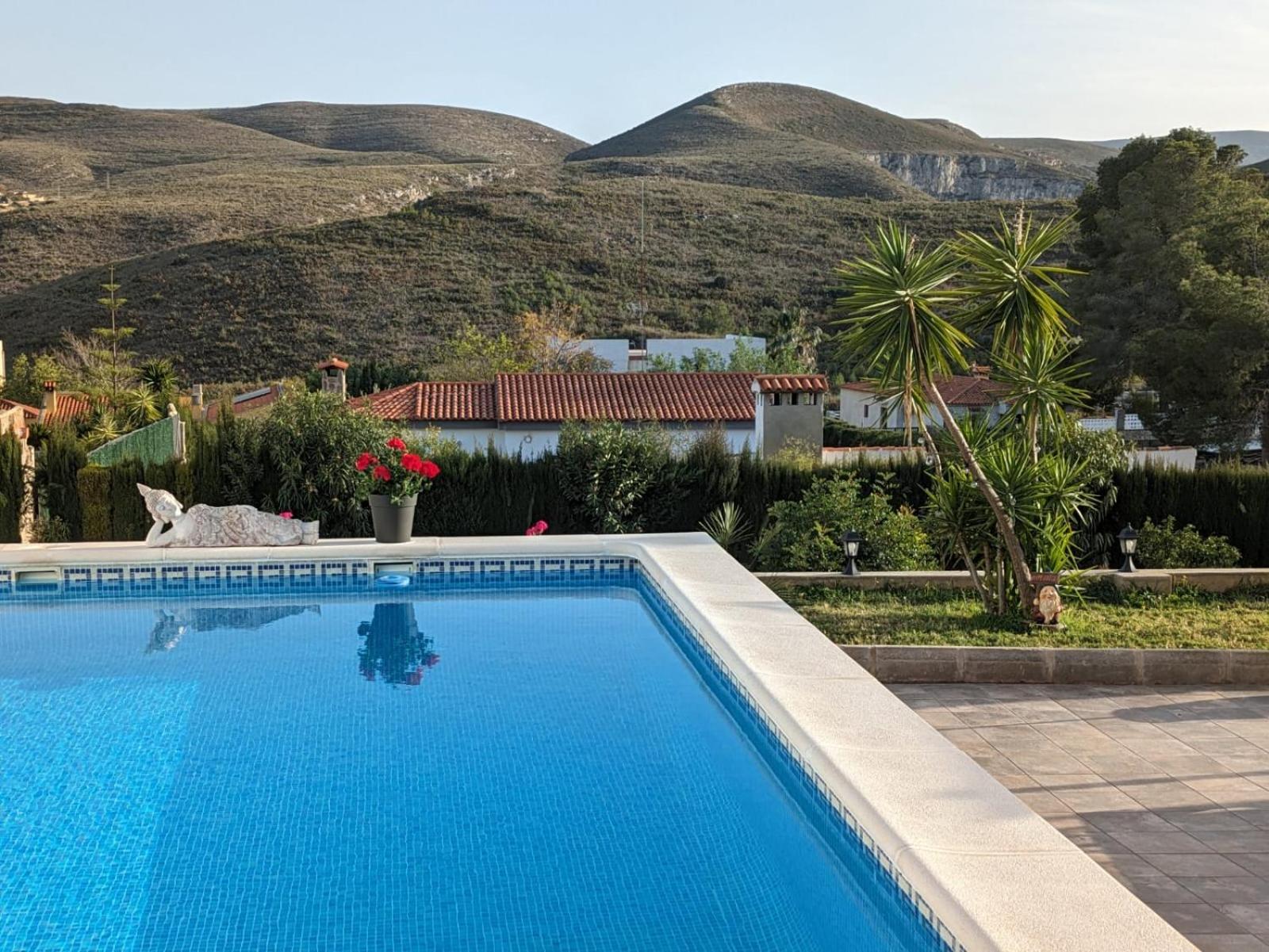 Buen Estar, Piscina, Barbacoa, Jacuzzi En Valencia Βίλα Turís Εξωτερικό φωτογραφία