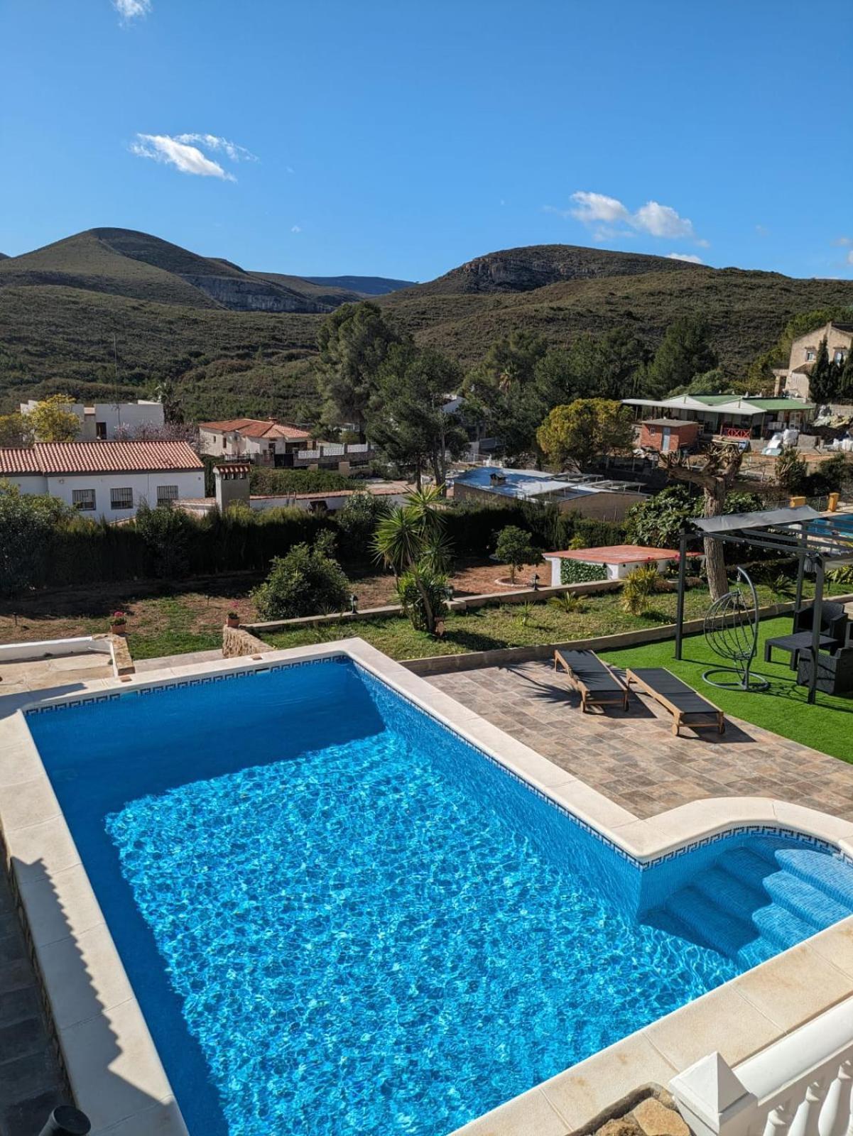 Buen Estar, Piscina, Barbacoa, Jacuzzi En Valencia Βίλα Turís Εξωτερικό φωτογραφία